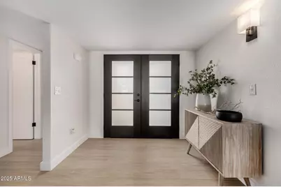 5526 N 77th Way, Scottsdale, AZ 85250 - Photo 2