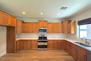 1637 W Green Tree Dr, San Tan Valley, AZ 85144 - Photo 8