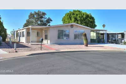 358 S Alvaro Circle, Mesa, AZ 85206 - Photo 2