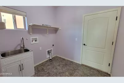 1437 Paso Robles Avenue, Sierra Vista, AZ 85635 - Photo 8