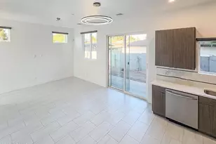 3109 N 39th St, Phoenix, AZ 85018 - Photo 8