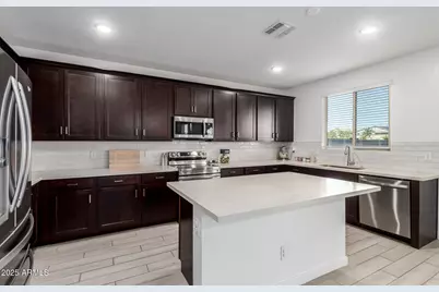 17034 W Seldon Lane, Waddell, AZ 85355 - Photo 8