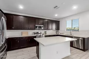 17034 W Seldon Ln, Waddell, AZ 85355 - Photo 8