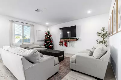 17034 W Seldon Lane, Waddell, AZ 85355 - Photo 4