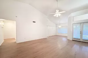 6273 W Louise Dr, Glendale, AZ 85310 - Photo 6