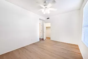 6273 W Louise Dr, Glendale, AZ 85310 - Photo 18