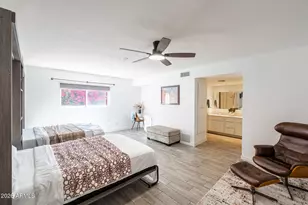 4630 E Palo Verde Dr, Phoenix, AZ 85018 - Photo 36