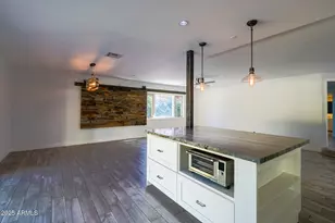 4630 E Palo Verde Dr, Phoenix, AZ 85018 - Photo 16