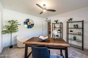 4630 E Palo Verde Dr, Phoenix, AZ 85018 - Photo 28