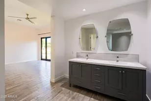 4630 E Palo Verde Dr, Phoenix, AZ 85018 - Photo 26