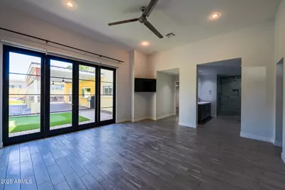 4630 E Palo Verde Drive, Phoenix, AZ 85018 - Photo 4