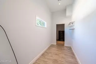 4630 E Palo Verde Dr, Phoenix, AZ 85018 - Photo 34