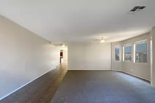 46057 W Dutchman Dr, Maricopa, AZ 85139 - Photo 2