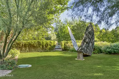 5747 E Mockingbird Lane, Paradise Valley, AZ 85253 - Photo 16