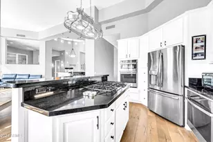 8400 E Dixileta Dr, Scottsdale, AZ 85266 - Photo 24