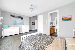 8400 E Dixileta Dr, Scottsdale, AZ 85266 - Photo 32