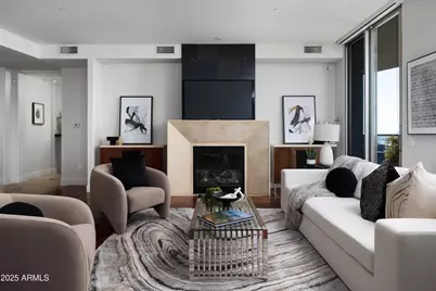 2402 E Esplanade Lane #1001, Phoenix, AZ 85016 - Photo 2