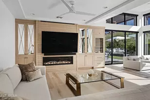 5841 N Echo Canyon Cir, Phoenix, AZ 85018 - Photo 8