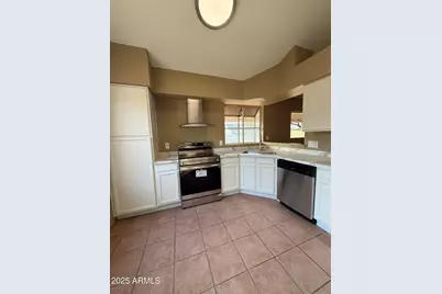 5651 W Mescal Street, Glendale, AZ 85304 - Photo 2