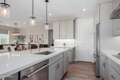 11353 N Luckenbach Street, Surprise, AZ 85388 - Photo 12