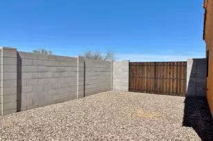 8559 W Canterbury Ln, Arizona City, AZ 85123 - Photo 52