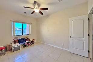 8559 W Canterbury Ln, Arizona City, AZ 85123 - Photo 32