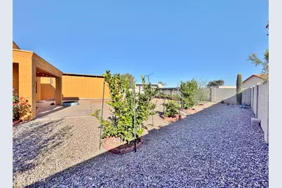 8559 W Canterbury Lane, Arizona City, AZ 85123 - Photo 46