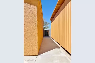 8559 W Canterbury Lane, Arizona City, AZ 85123 - Photo 48