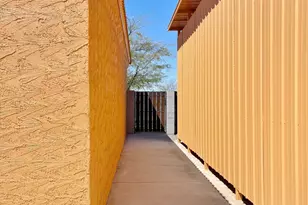 8559 W Canterbury Ln, Arizona City, AZ 85123 - Photo 48