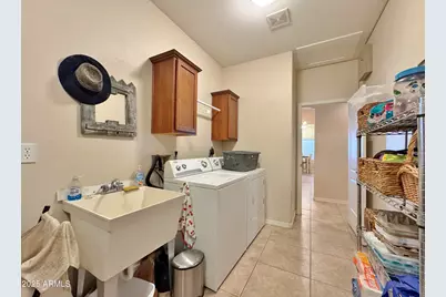8559 W Canterbury Lane, Arizona City, AZ 85123 - Photo 36