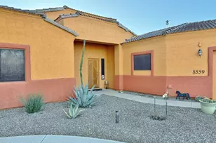 8559 W Canterbury Ln, Arizona City, AZ 85123 - Photo 10