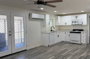 305 S Val Vista Dr, Mesa, AZ 85204 - Photo 14