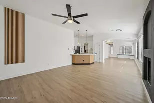 2139 W Tracy Ln, Phoenix, AZ 85023 - Photo 16