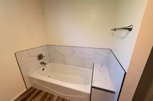 2506 E Shaw Butte Dr, Phoenix, AZ 85028 - Photo 14