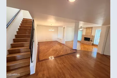 2506 E Shaw Butte Drive, Phoenix, AZ 85028 - Photo 2