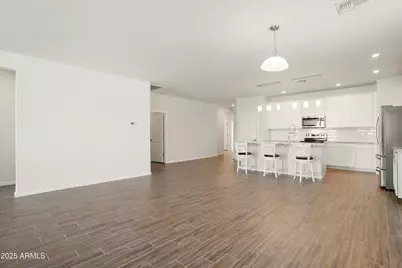 17852 W Country Club Terrace, Surprise, AZ 85387 - Photo 8