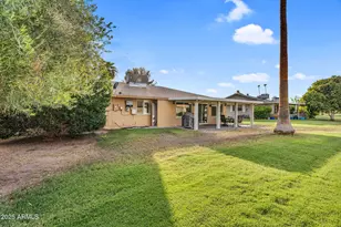 13621 N Emberwood Dr, Sun City, AZ 85351 - Photo 36