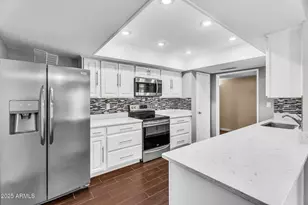 13621 N Emberwood Dr, Sun City, AZ 85351 - Photo 16