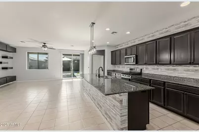 18799 W Christy Drive, Surprise, AZ 85388 - Photo 12