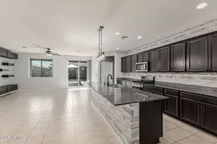 18799 W Christy Dr, Surprise, AZ 85388 - Photo 12