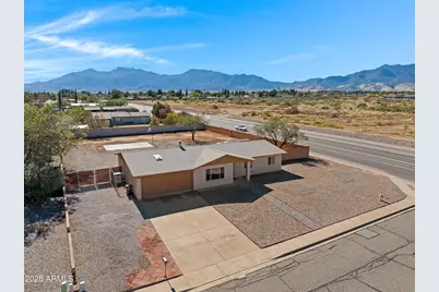 1900 E Foothills Drive, Sierra Vista, AZ 85635 - Photo 2