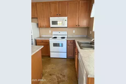 2401 E Peach Tree Drive, Chandler, AZ 85249 - Photo 14