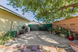 2011 W Cambridge Ave, Phoenix, AZ 85009 - Photo 18
