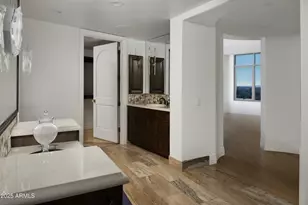 2402 E Esplanade Ln, Phoenix, AZ 85016 - Photo 18