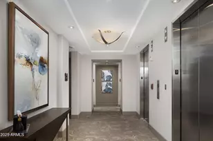 2402 E Esplanade Ln, Phoenix, AZ 85016 - Photo 26