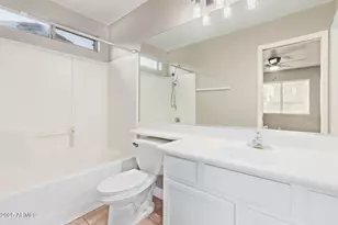 6237 W Raymond St, Phoenix, AZ 85043 - Photo 6