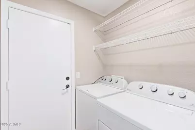 6237 W Raymond Street, Phoenix, AZ 85043 - Photo 8