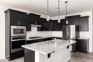 11536 W Ashby Dr, Peoria, AZ 85383 - Photo 2