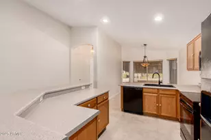 8119 W Tonto Ln, Peoria, AZ 85382 - Photo 2