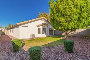 8119 W Tonto Ln, Peoria, AZ 85382 - Photo 24